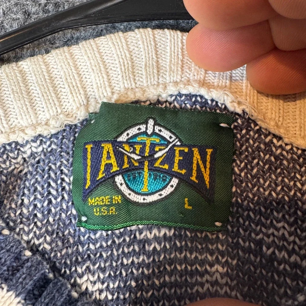 VTG Jantzen Blue White Diamond Pattern Crewneck Sweater Men's Size L Made in USA